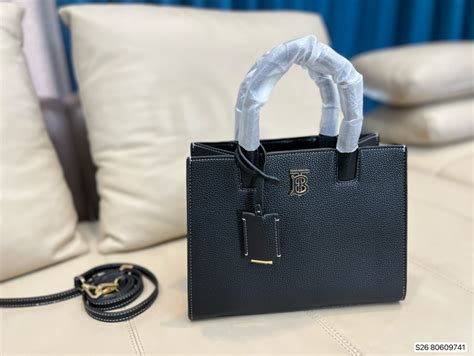 burberry yupoo bag